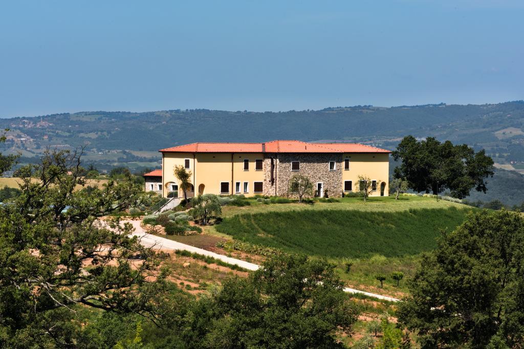 Agriturismo Poggio Mirabile Manciano Exterior photo